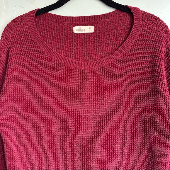 Hollister Women‎ Burgundy Knit Icon Logo Sweater Medium EUC Coastal Fall Holiday - Picture 2 of 6